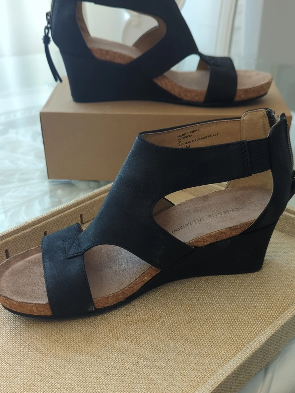 Adrienne Vittadini Black Tricia  Wedge Sandals Back Zip Cork Plataform 6.5